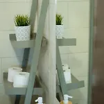 Seaing House * Falca