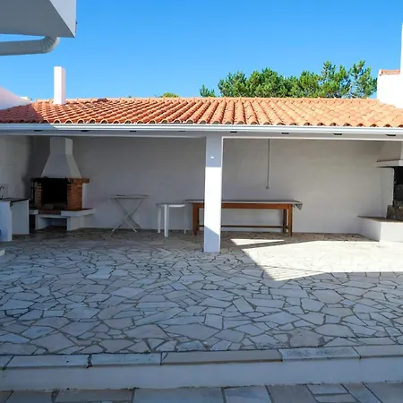 Seaing House Falca