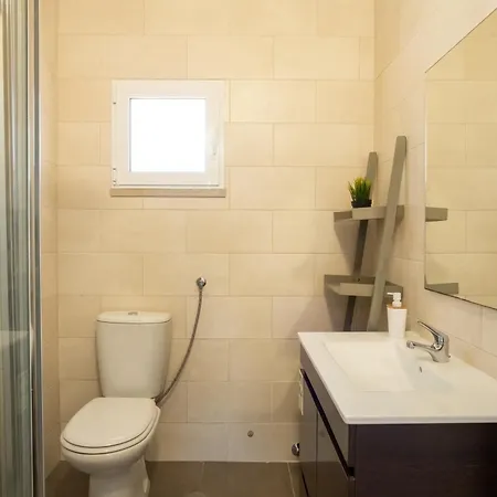 Seaing House בית נופש *